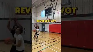 Reverse pivot tutorial 🦶 ⛹🏽&zwj;♂️ #basketball #basketballtraining #footwork #ballislife
