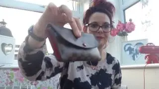 What's in my bag Louis Vuitton speedy 35 handbag in monogram wow look what you can fit on this bag
