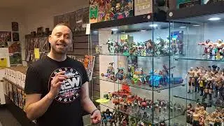 Exploring Geek World : #tmnt #mask #sailormoon #dragonball #spiderman #vinylrecords & More