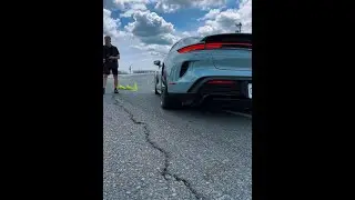TaycanLaunchMode.mp4