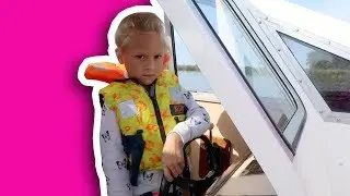 Our first boat CRASH on the Norfolk Broads - Here Come The Hoopers