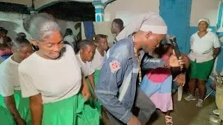 ANMWEYY ANPERÈ BOLO SAMBA MACKENDY KRAZE SA NAN FÈT KORAL LA BELLE ÉTOILE LA