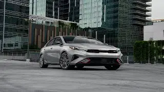 Обзор Kia Forte: является ли это лучшим по соотношению цены и качества компактным седаном на сего...