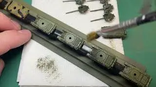 GHQ Micro Armour собирает модели танков Т-90 методом сухой кисти. Масштаб 1/285 или 6 мм.
