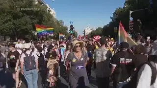 Thousands march in Jerusalem&rsquo;s annual Pride Parade