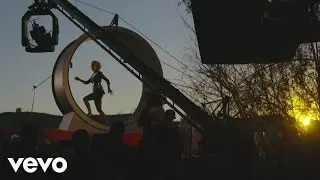 Katy Perry - The Making of “Chained To The Rhythm” Music Video (Part 1)