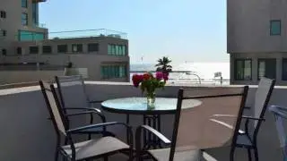 Israel vacation rentals, TA32-2