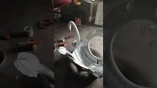 Pot bunga dari ban bekas... Berbentuk angsa