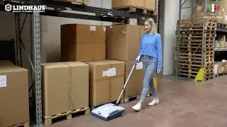 Cleaning of the warehouse with Lindhaus LS 38 L-ion in vacuum sweeper