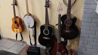 Breakfast/music instruments/cleaning 