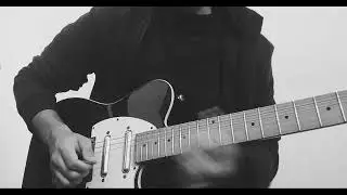 Guthrie Govan - Wonderful Slippery Thing (Fast Tapping Lick)