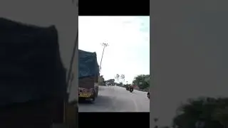 💥Accident reaction on road Public reaction Duke 390 #reaction #duke390 #390 #accident #ktm #shorts🔥🔥
