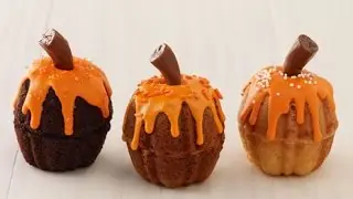 How to Make Mini Bundt Cake Pumpkins