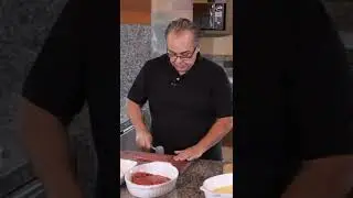 Como deixar o bife &agrave; milanesa macio? - Dicas do Chef Taico