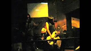 EYO -  EN VIVO !!  METALKOLICOS BAR  -  03 de Abril 2009