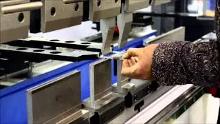 Yawei Synchro PBHS 110-3100 CNC7 - Brief Demo @ Austech 2013