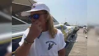Johnny à Saint-Tropez avec le Wild Eagle II (30.06.1996)