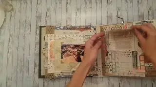 Mixed media scrapbook travel book. Tim holtz correspondence. Album scrapbook viaje.