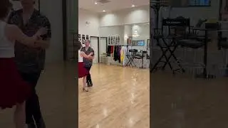Уроки бальных танцев в Беверли-Хиллз с преподавателем Олегом Астаховым.