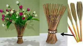 Make Flower vase ll broom craft idea ll best out of Waste ll Home decoration ll flower pot at home