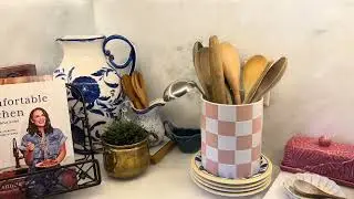 Styling the Swkien Purplish/Pink Ceramic Utensil Holder!