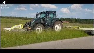 Heu m&auml;hen mit Valtra n174 und Claas Disco M&auml;hwerke😍🤘🚜