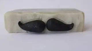 Haciendo un Bigote con jabon