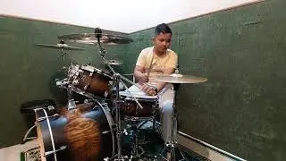 lagu cinta luar biasa (drummer by: FARREL MR)