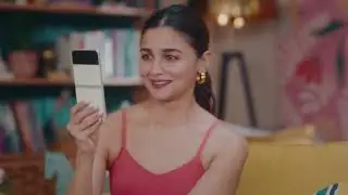 Alia Bhatt x Alia? 😲✨ Watch Them Unfold Samsung&rsquo;s Magic! 📱🔥