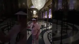 Gringott bank queue line.