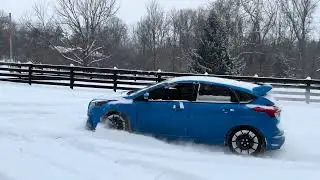 Focus RS Backyard Snow Drifting!!