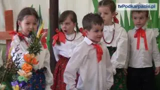 CAŁE PRZEDSTAWIENIE: Wielkanocne obrzędy zaprezentowane przez przedszkolaków z 