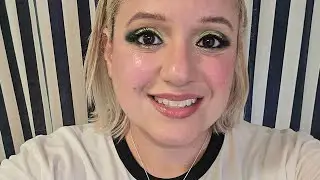 Makeup tutorial inspired by the Hufflepuff House Crest from Harry Potter.