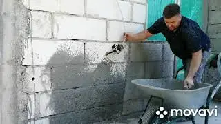 Proiect casa vecinului episodul 2, cum se aplica șprițul pe perete.