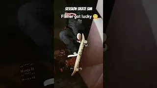 Filmer got lucky.. 😬🎥 #sessionskatesim #sessiongame #sessionskate #skateboarding #skate