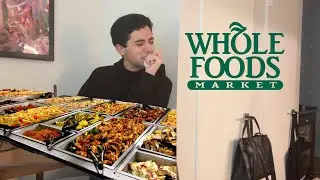 пробовать все из горячего бара WHOLE FOODS