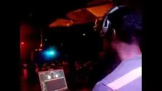 @DJ_TRUSTORY RUNNING @COURTNEYLACY 