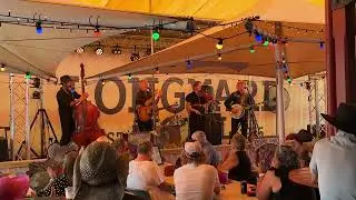 The Water runners band video number 12 at the Long yard Tavern Tamworth 