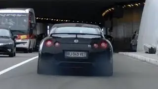 Nissan GT-R35 MONSTAKA GT800 Acceleration Sound !!