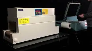 Small manual box wrapping machine