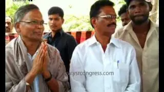 YSRCP MP Varaprasad Rao tour in Tirupati constituency - 4th April 2016