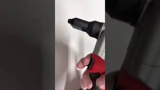 Milwaukee M12 Rivet Tool functionality check