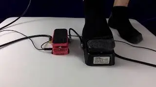 Hotone Soul Press Volumen Expression Wah Wah vs. Dunlop Original Cry Baby 80s