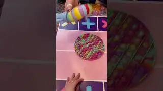 FIDGET TRADING WITH RARE FIDGETS! 😱 *she scammed me* 😡