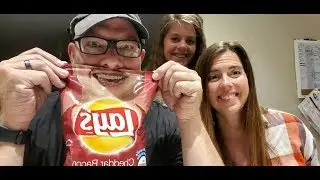 Lays Cheddar Bacon Mac & Cheese Chips