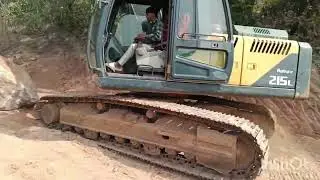 Omg 😱 bohut bada pathar do mechine se nehi ho hara hei #excavator #youtubevideo  #virelvideo 