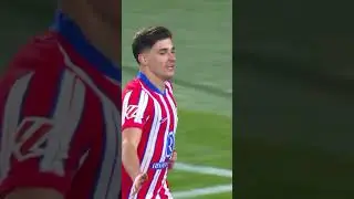 Oh l&agrave; l&agrave;, @AntoGriezmann  🎩✨   #LALIGAEASPORTS #LALIGAHighlights