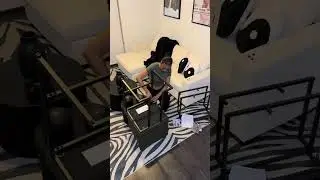 Unboxing green bar stools - A pop of color for the kitchen! #wayfair #wayfaircreator #kitchendecor