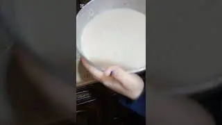 بصى بقى ما تقوليش بسبوسة بس لا دى بسبوسة بتدوب دوبان كدا وحيات ربنا تحفة جدا جدا💯