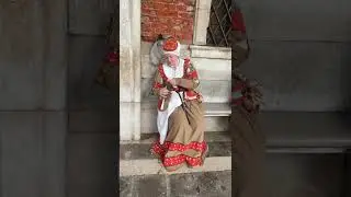 Классика красавица  Европы прядильщица с веретеном Фестиваль Венеции !